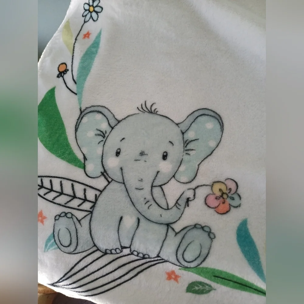 Adorable Elephant Baby Milestone Super Soft Nursey Blanket 40"×70" - Picture 3 of 3